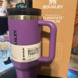 Stanley Flowstate Purple Tumbler